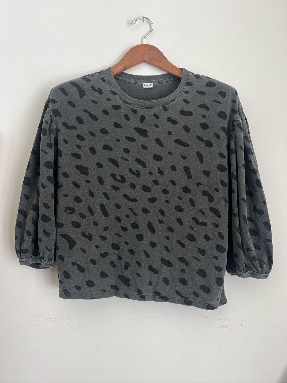 CLARE V.  puff sleeve T shirt